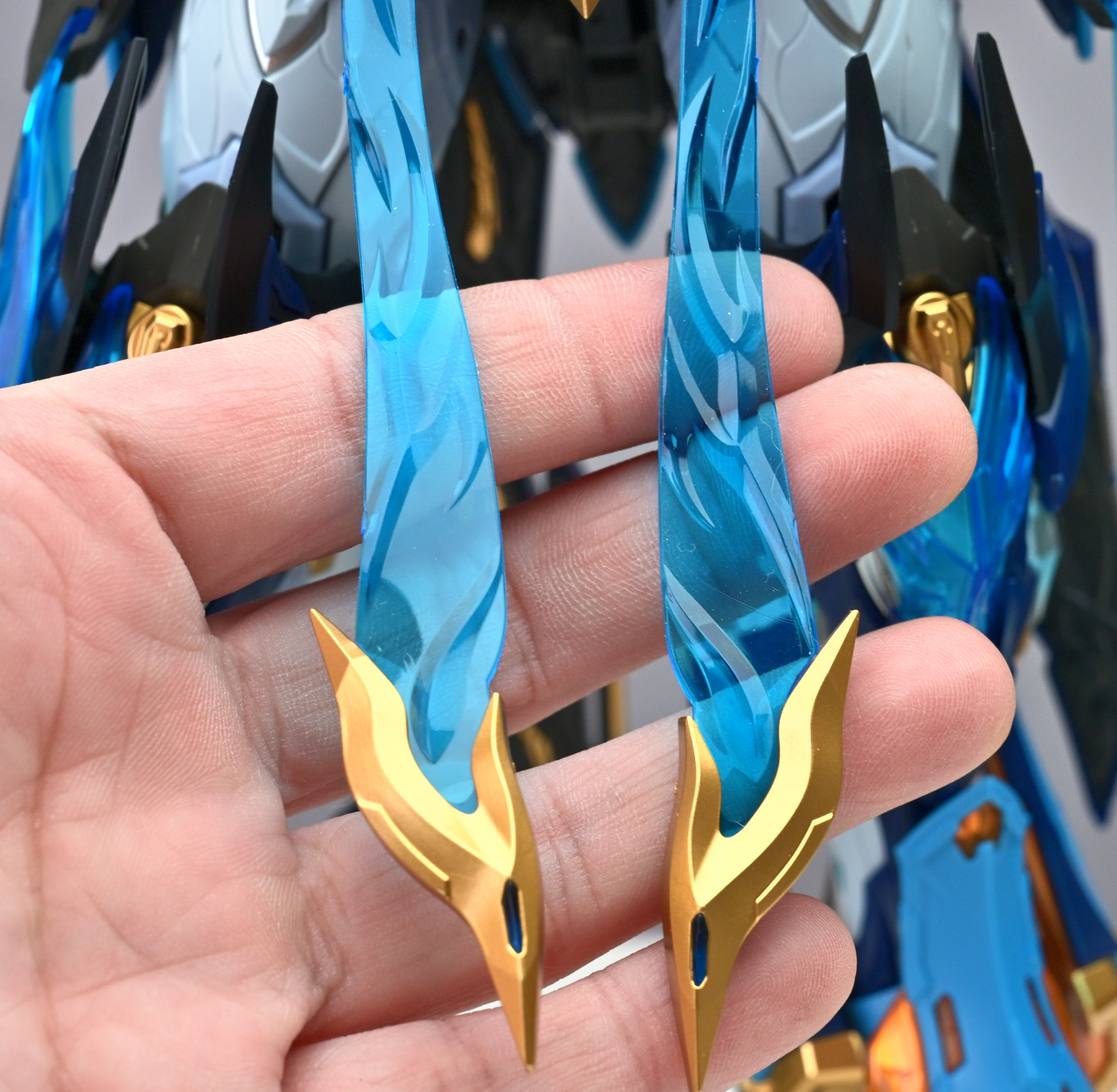 點我看大圖 【摩動核】空間殺手桌面壓制!摩動核魔禮青組裝版,春酒上看誰有本事帶走這尊機甲戰神!