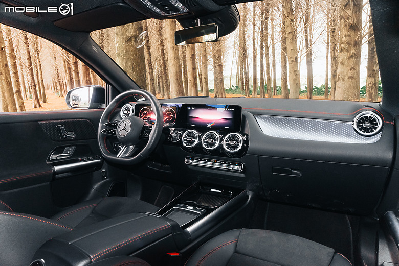駕著新年式Mercedes-Benz EQA 250+走訪落羽松景點｜配備到位的優質代步車人選！