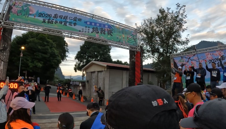 【小惡魔驫到成功】解鎖部落超狂挑戰!原住民三鐵初體驗:射箭竟然比跑步還難?