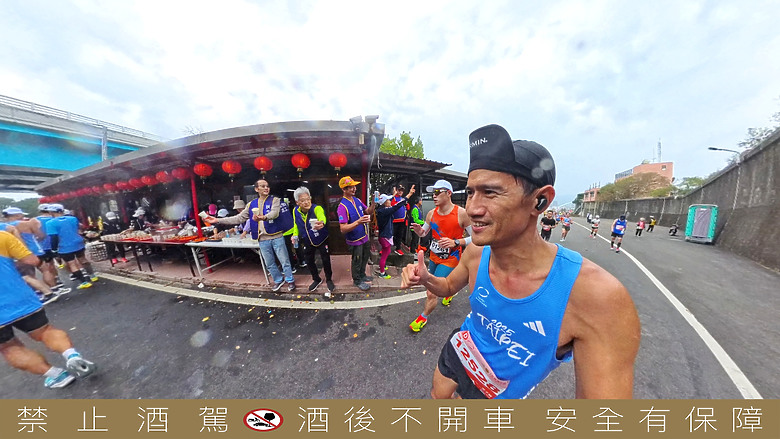 (映像運動) “2025臺北馬拉松 EP3”找回成功挑戰初馬的感動in 2025臺北馬拉松 42k(天氣：陰雨、起跑氣溫：20、濕度：84%)