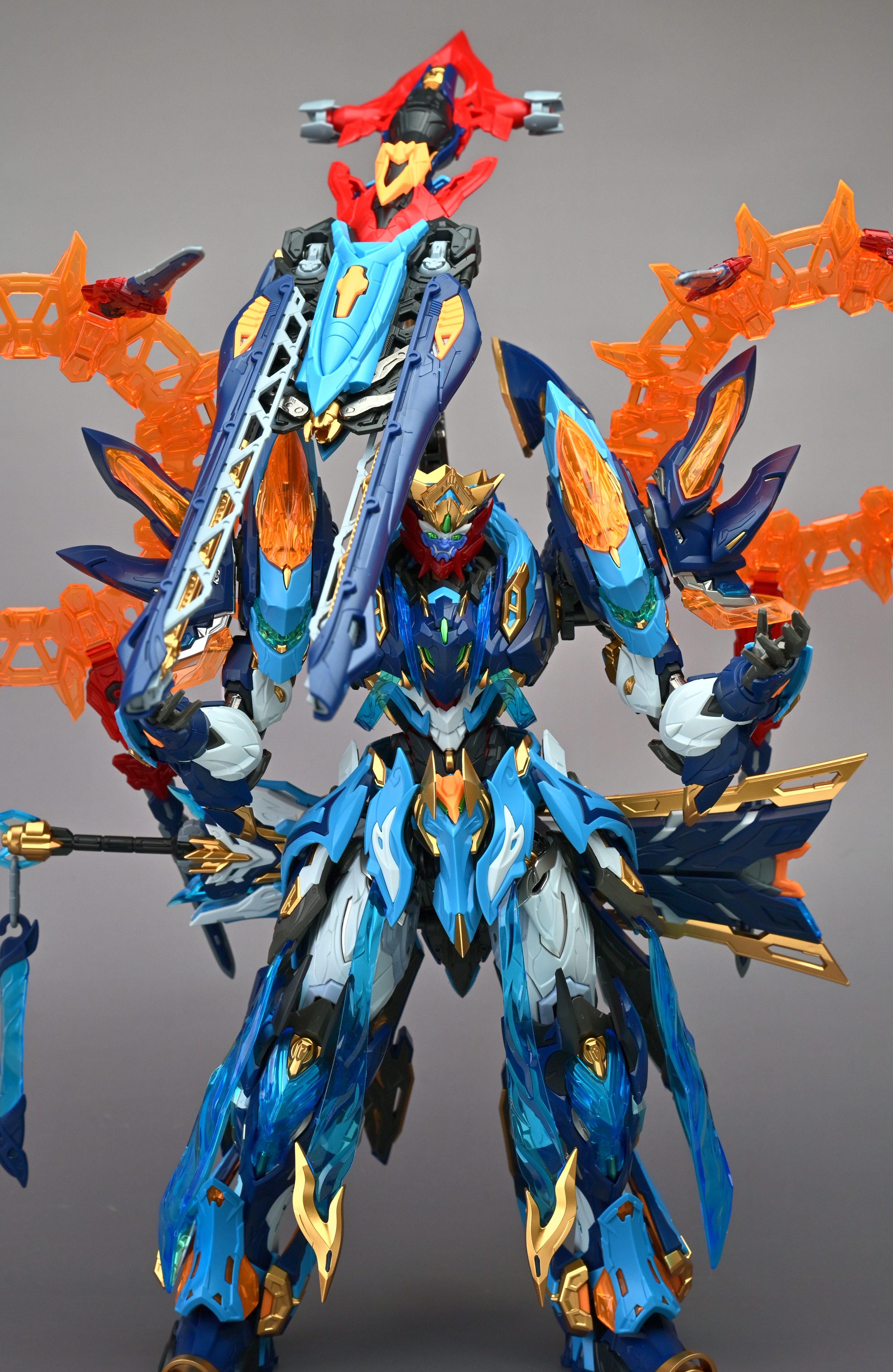 點我看大圖 【摩動核】空間殺手桌面壓制!摩動核魔禮青組裝版,春酒上看誰有本事帶走這尊機甲戰神!