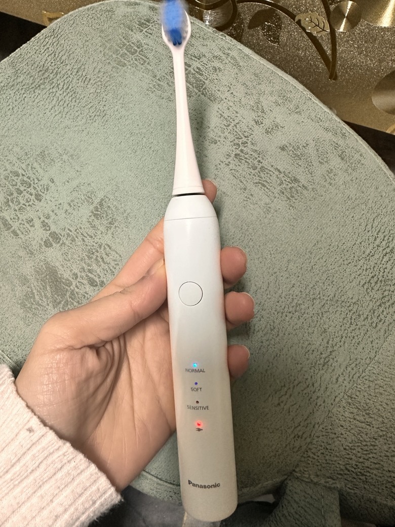 【分享】新年新禮物～沖牙機爬文比價後的心得口腔護理大升級