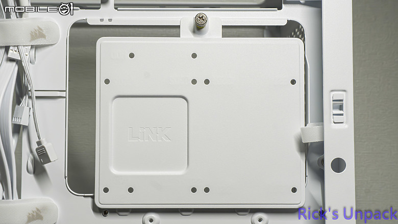 【開箱】終極機殼改裝 | FRAME 4000D LCD RS ARGB WHITE