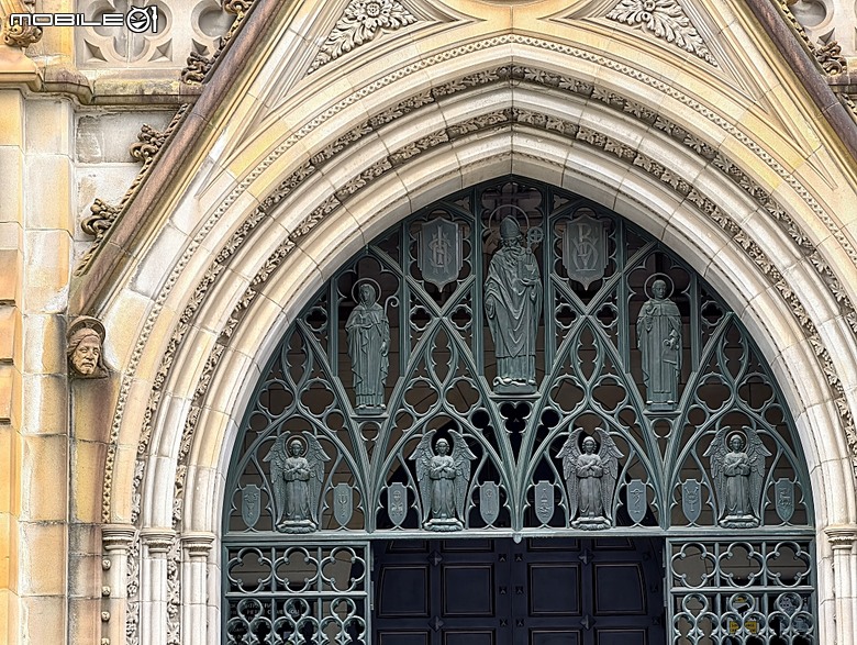 墨爾本CBD之聖巴特利爵主教座堂 (Saint Patrick's Cathedral)、皇家拱廊(Royal Arcade)、舊郵政局(Former General Post Office)、中央拱廊(Centreway Arcade)、咖啡巷(Degraves St)，附掛墨爾本經典咖啡館 Brunetti Oro Flinders Lane — 2026東澳洲四大城巡遊之墨爾本段 第2部