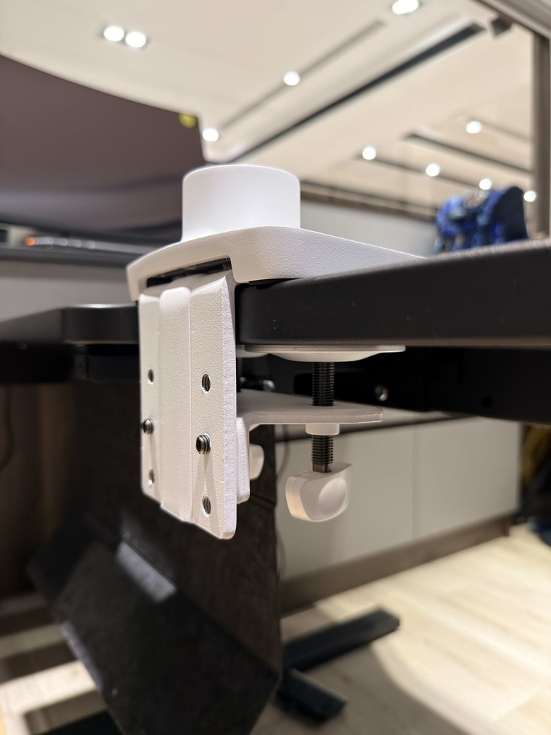 開箱&分享 IKEA升降電競桌＆Ergotron HX 螢幕支架