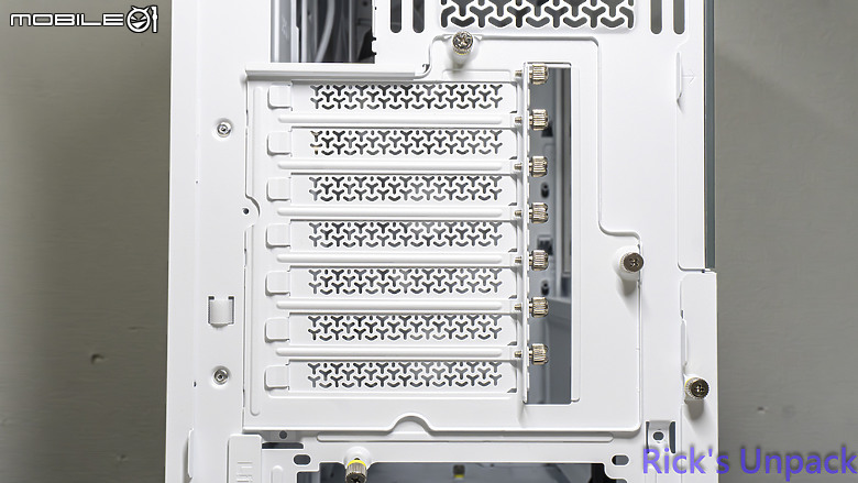 【開箱】終極機殼改裝 | FRAME 4000D LCD RS ARGB WHITE