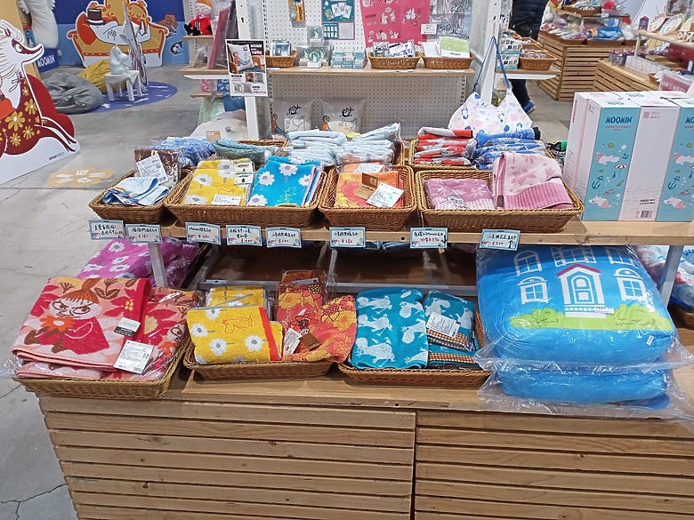 點我看大圖 【小惡魔驫到成功】姆明新春假期快閃店