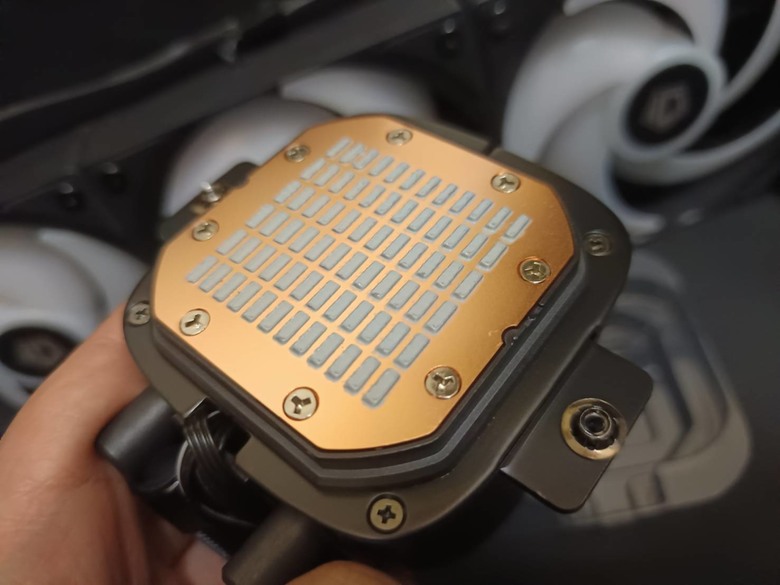 松聖INFINITE Round R8機殼絕美三玻璃海景房+ID-COOLING FX360 LCD一體式水冷開箱分享