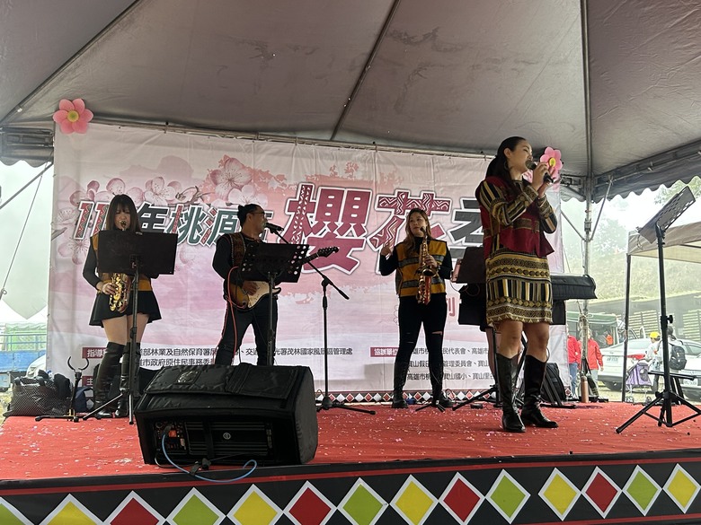 全台最早櫻花季「寶山二集團公園」健行