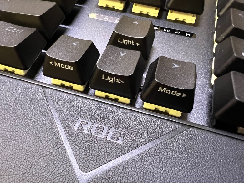 [開箱] ROG Scope II X 雪軸電競鍵盤初體驗