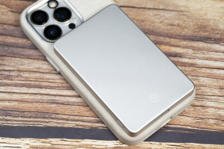 點我看大圖 【小惡魔驫到成功】Q哥 超薄防爆磁吸行動電源 5000mAh 半固態電池你們買單嗎?