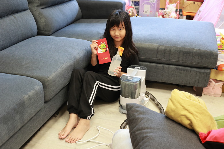 【小惡魔驫到成功】【開箱】 新春大掃除馬上到位：IRIS OHYAMA 自動給水織物清潔機