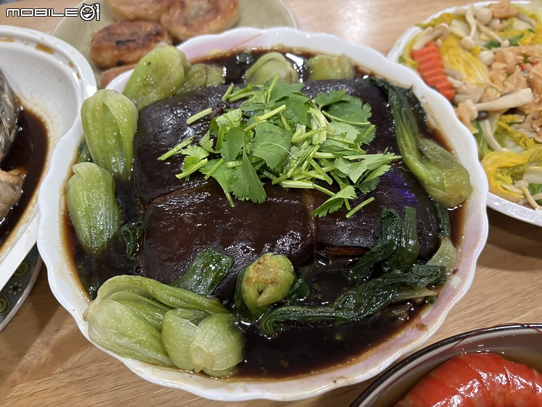 點我看大圖 【小惡魔驫到成功】除夕團圓飯報到!今年外帶年菜靠 NN-ST65J神助攻,讓整桌飯菜熱騰騰
