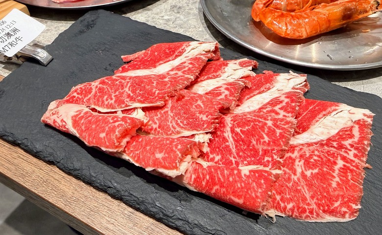 【宜蘭燒肉吃到飽】春日里炭火燒肉·放題|親水公園附近高CP值燒肉,和牛、海鮮、甜點一次滿足;799以上,外加生啤喝到飽
