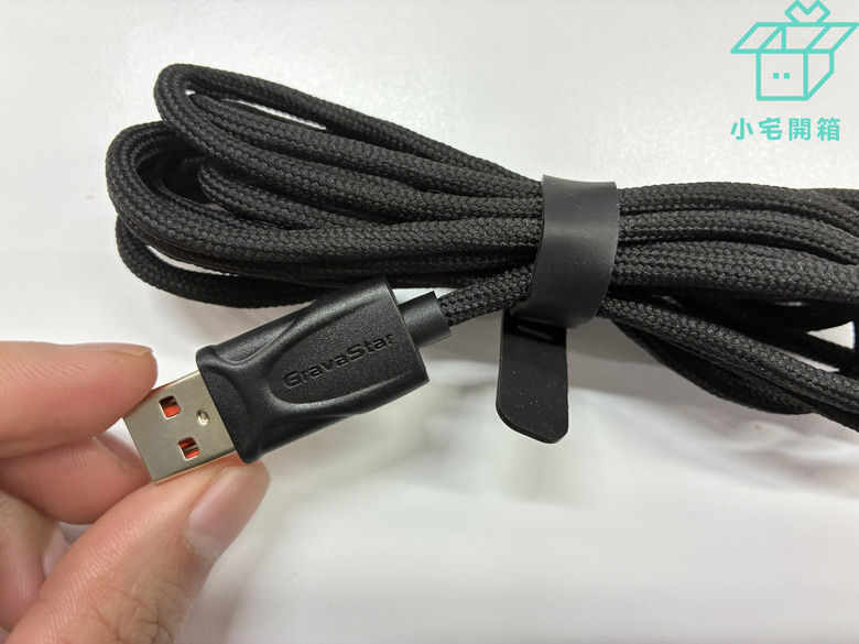【小宅開箱】只有49g的鎂合金骨架！GravaStar Mercury X Pro 無線電競滑鼠開箱