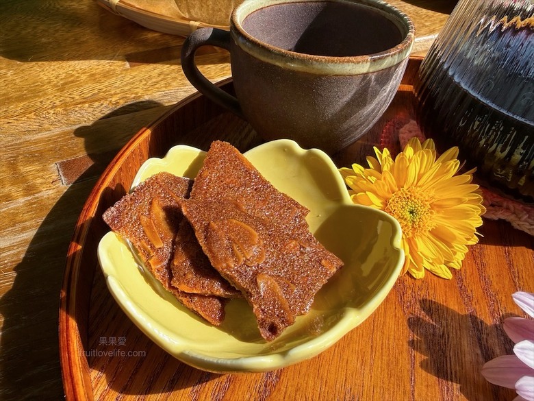 漂浮冰咖啡醒獅、祥龍相當吸睛,還有以勇字拉花來結合白沙屯