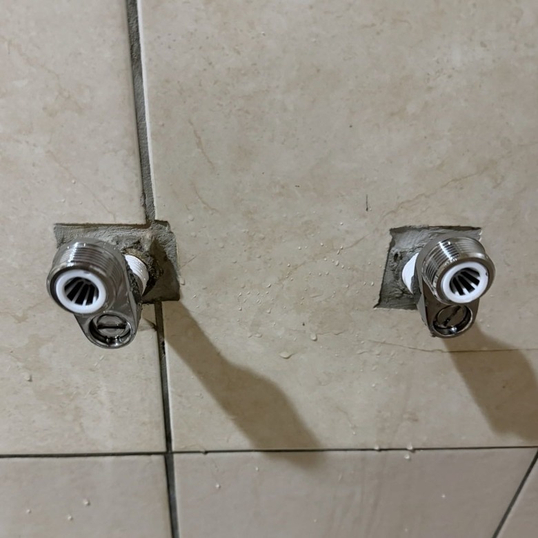 【DIY 分享】第一次自己安裝淋浴柱（有踩雷、有重裝）