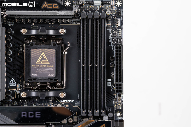 微星 MEG X870E ACE MAX 主機板開箱實測 在滿載規格配置中提供更高超頻潛力