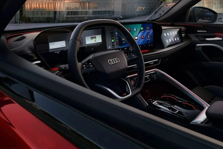 方向盤新增實體滾輪!2026年式美規A5 Sedan、Q5售價調漲上市