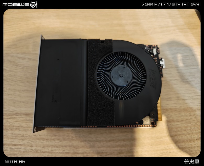 點我看大圖 當平靜的機架再起漣漪:飛牛 Evo 2 與我的 Asustor AS6702T v2