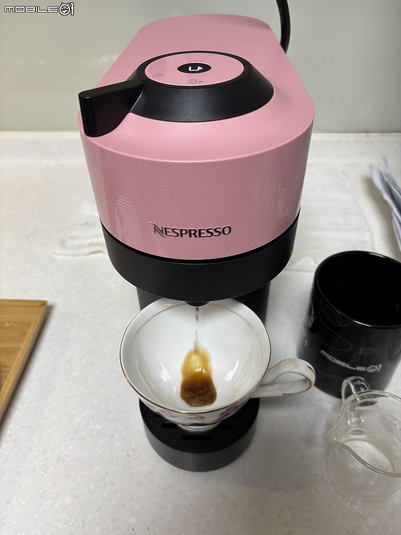 【開箱實測】Nespresso VERTUO POP 開箱｜從一個人的早晨，到兩個人的咖啡時光