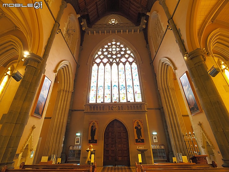 墨爾本CBD之聖巴特利爵主教座堂 (Saint Patrick's Cathedral)、皇家拱廊(Royal Arcade)、舊郵政局(Former General Post Office)、中央拱廊(Centreway Arcade)、咖啡巷(Degraves St)，附掛墨爾本經典咖啡館 Brunetti Oro Flinders Lane — 2026東澳洲四大城巡遊之墨爾本段 第2部