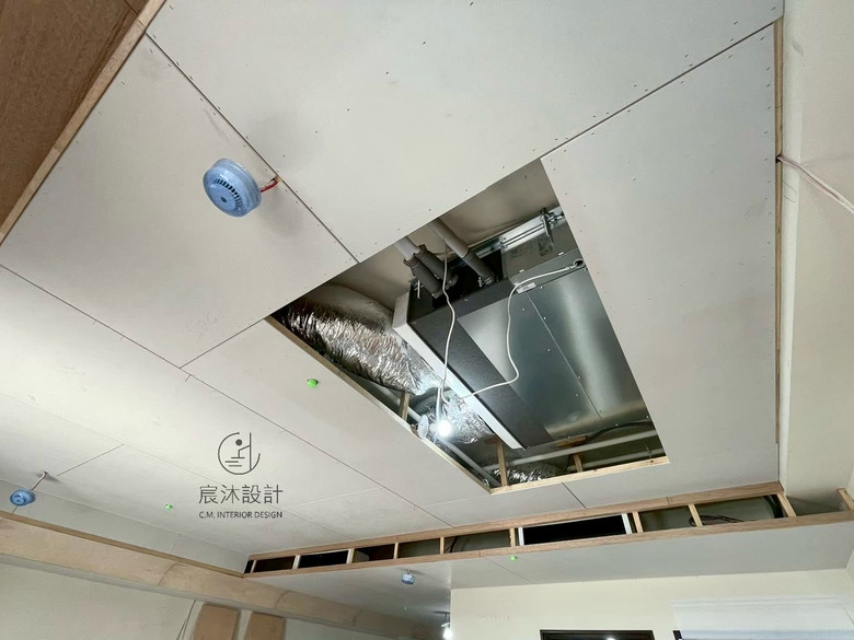 【開箱】17坪-日式x溫潤宅-2人＋1貓的療癒生活宅 ｜高雄室內設計