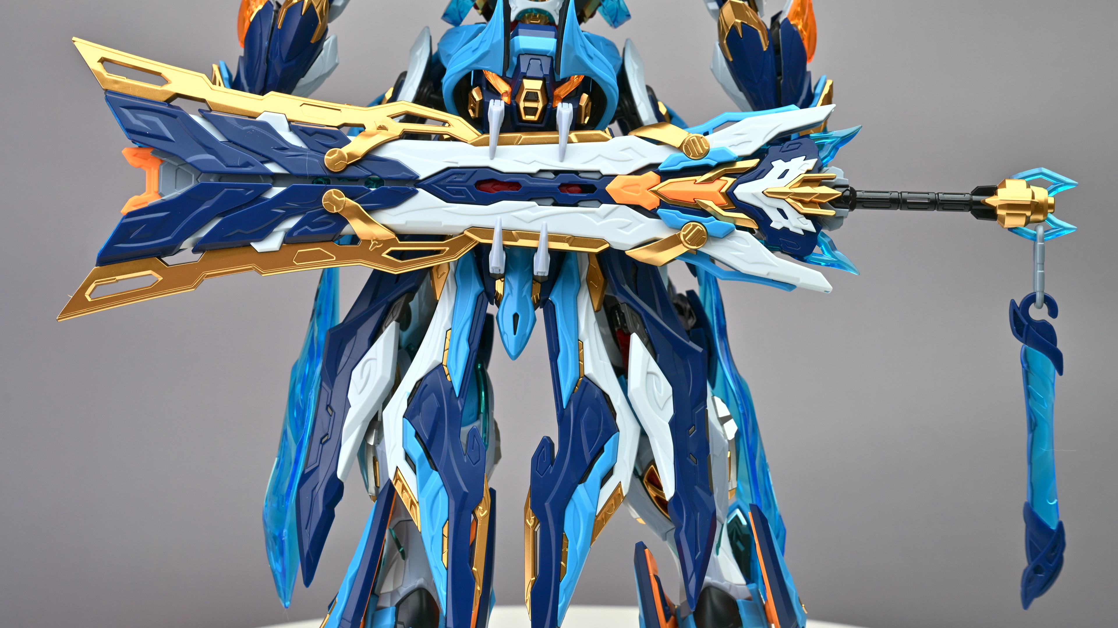 點我看大圖 【摩動核】空間殺手桌面壓制!摩動核魔禮青組裝版,春酒上看誰有本事帶走這尊機甲戰神!