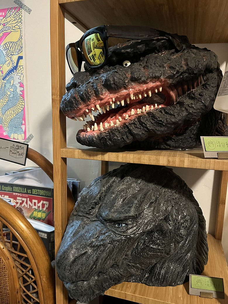【小惡魔驫到成功】哥吉拉來襲！高雄鹽埕「怪獸喫茶」咖啡店