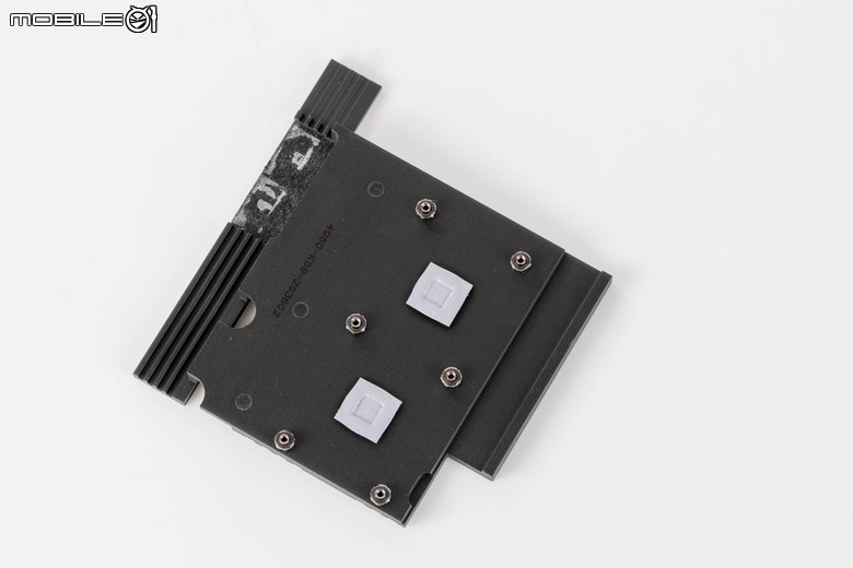 微星 MEG X870E ACE MAX 主機板開箱實測 在滿載規格配置中提供更高超頻潛力