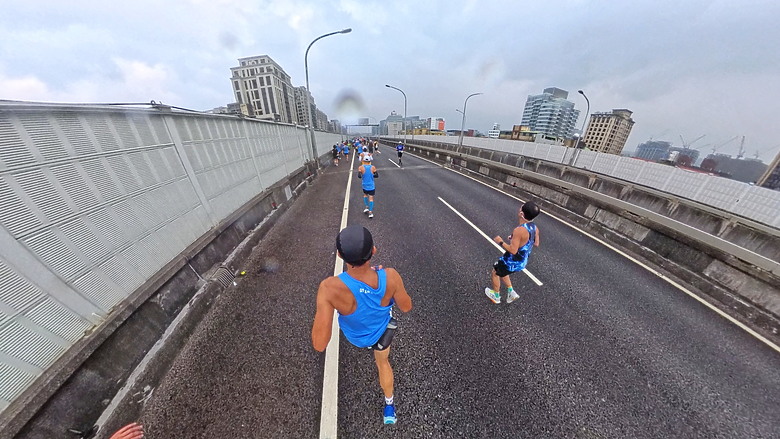 環東大道上的淒風苦雨