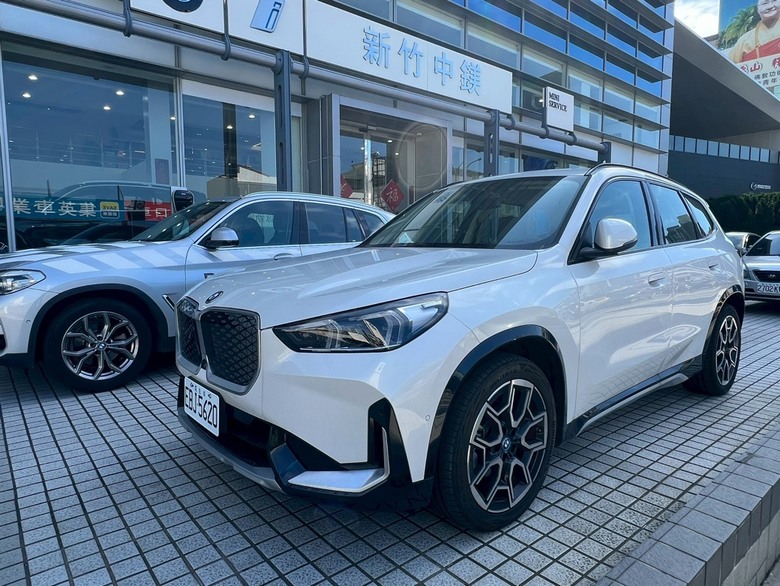 陪老婆看了幾台車，EX40、iX1、Q4-tron (加碼EX30)