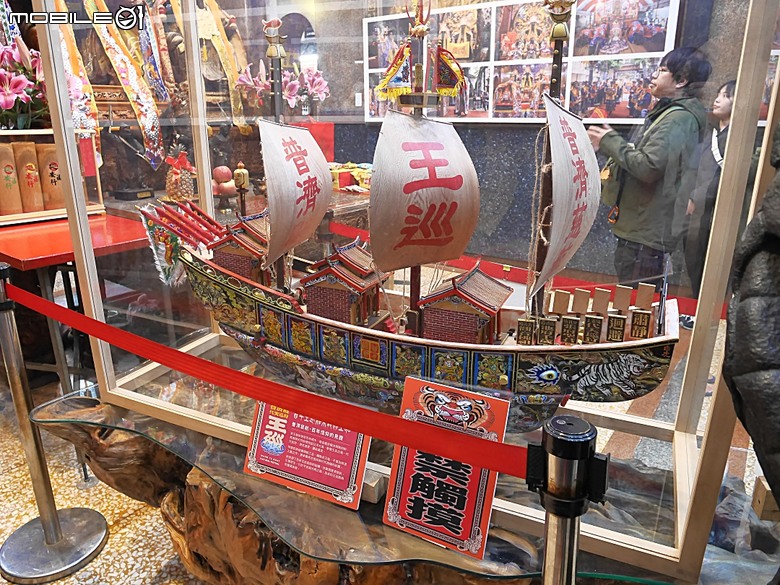 【小惡魔驫到成功】普濟殿燈會與馬年神農街花燈展,過年來臺南賞燈海 — 2026年新年走春 第二站