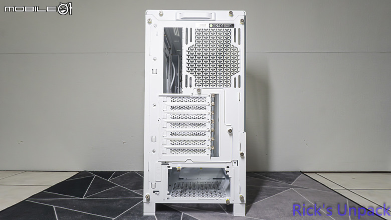 【開箱】終極機殼改裝 | FRAME 4000D LCD RS ARGB WHITE