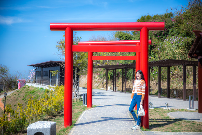 【小惡魔驫到成功】苗栗櫻花序曲：住進貓頭鷹哈比屋，遇見山巔的粉色浪漫