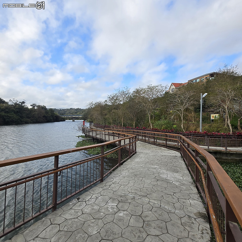 【健行】被譽為「新竹版日月潭」的峨眉湖，走了趟環湖步道，但是...!