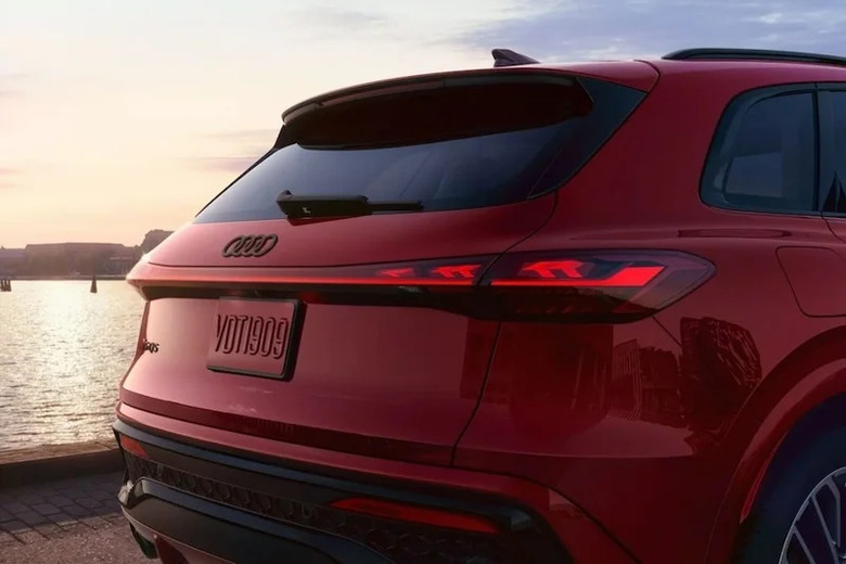 方向盤新增實體滾輪!2026年式美規A5 Sedan、Q5售價調漲上市