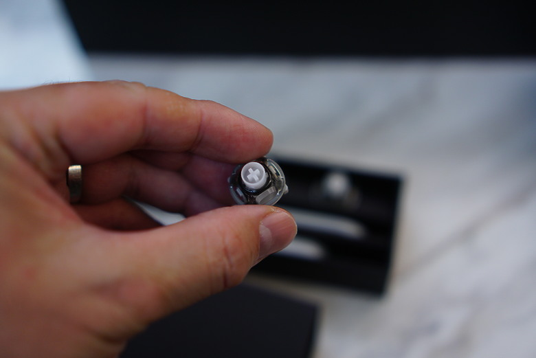 開箱前的期待：為FPS而生的「磁武」鍵盤 - Gravastar Mercury V60 Pro