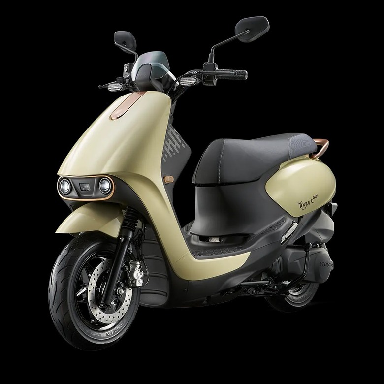 點我看大圖 【國內快訊】李多慧代言 KYMCO Yogurt Slim 125 瘦身2公斤新登場,質感細節更吸睛