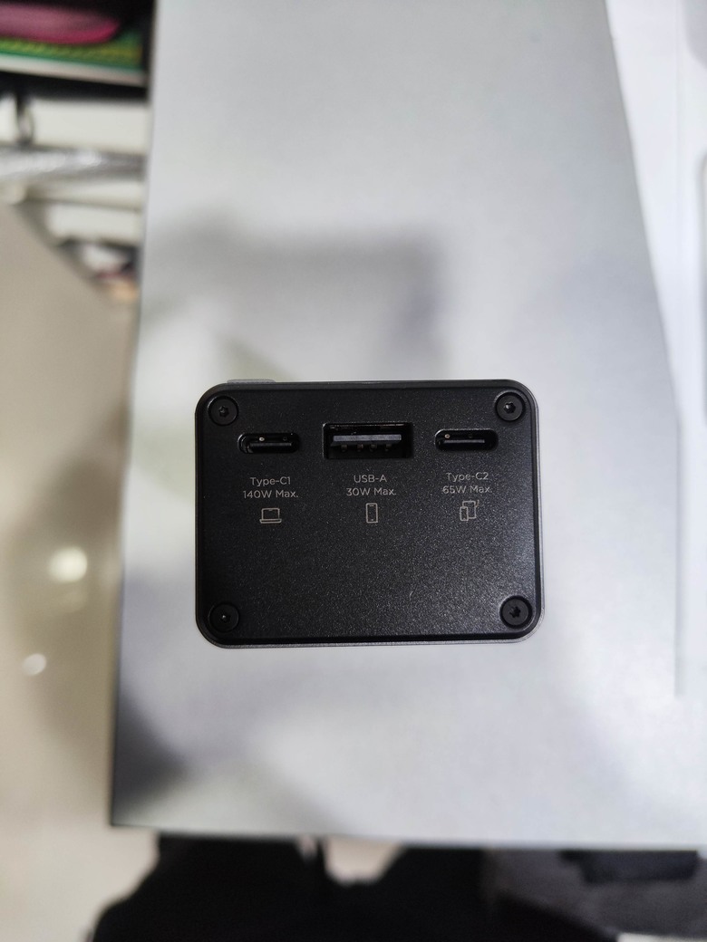 [開箱] ThinkPlus 聯想鋒行者140W快充20000毫安時筆記型電腦充電寶