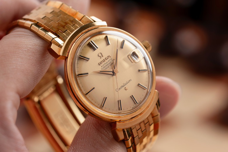 來自時間沉澱的那抹金 Omega Constellation de Luxe