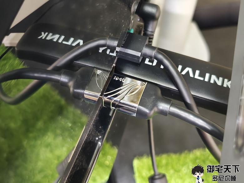 開箱｜WAVESPLITTER 威世波 DisplayPort 2.1 公 to 公 傳輸線 3m（WST-CDP003） - 支援 40G 頻寬，16K@30Hz 銀頭之作！