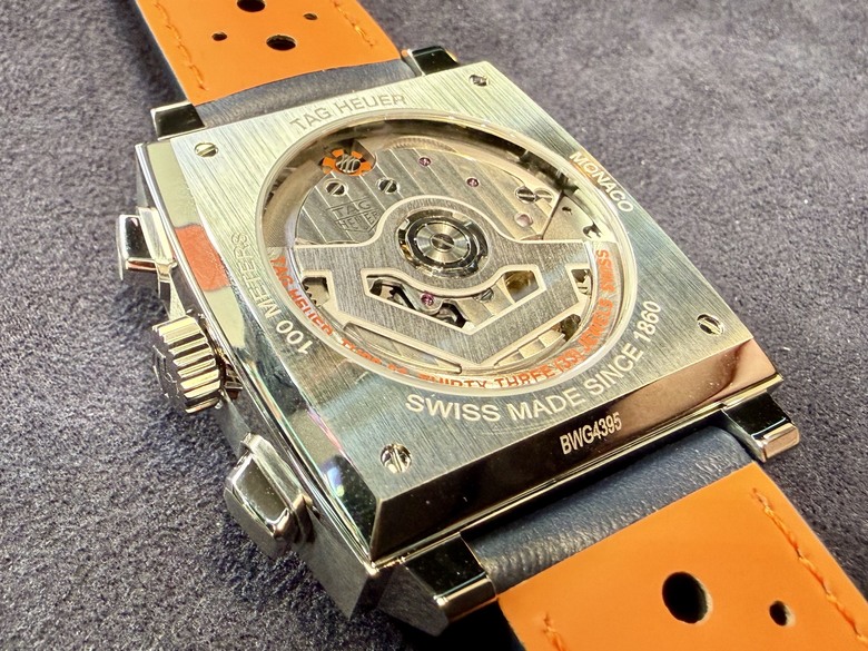 新年開箱 / TAG HEUER 在一片 Carrera 的浪潮下,我默默選擇了 Monaco