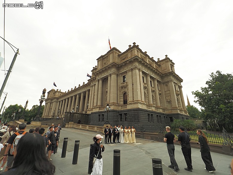 墨爾本CBD之聖巴特利爵主教座堂 (Saint Patrick's Cathedral)、皇家拱廊(Royal Arcade)、舊郵政局(Former General Post Office)、中央拱廊(Centreway Arcade)、咖啡巷(Degraves St)，附掛墨爾本經典咖啡館 Brunetti Oro Flinders Lane — 2026東澳洲四大城巡遊之墨爾本段 第2部