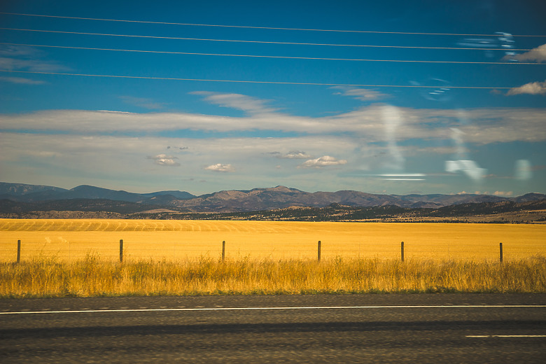 一個人一台車一路向北直到世界的盡頭 – 兩個月的公路露營旅行 – EP 9 – 最後贏的，永遠是土地 | 冰刻其形，火仍在燃，山靜靜站著