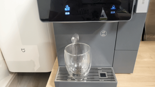 【小惡魔驫到成功】四季皆可飲 冰水・熱水・冰塊一次搞定 ｜Haier 桌上型RO冰鑽瞬熱飲水機