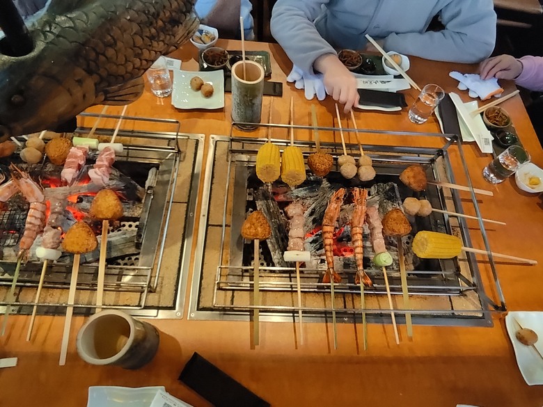 【小惡魔驫到成功】我們家的五天四夜年前日本行 Day4 本栖鳳凰酒店 / 富士山瞭望纜車 / 天上山公園 / APPLE PIE lab / 天晴號遊覽船 / 山麓園爐端燒