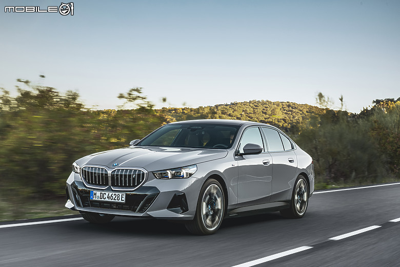 【海外新訊】BMW 各級距車型榮獲肯定,囊括全球大小汽車獎項!