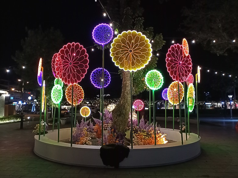 點我看大圖 【小惡魔驫到成功】屏東燈節勝利星村燈區