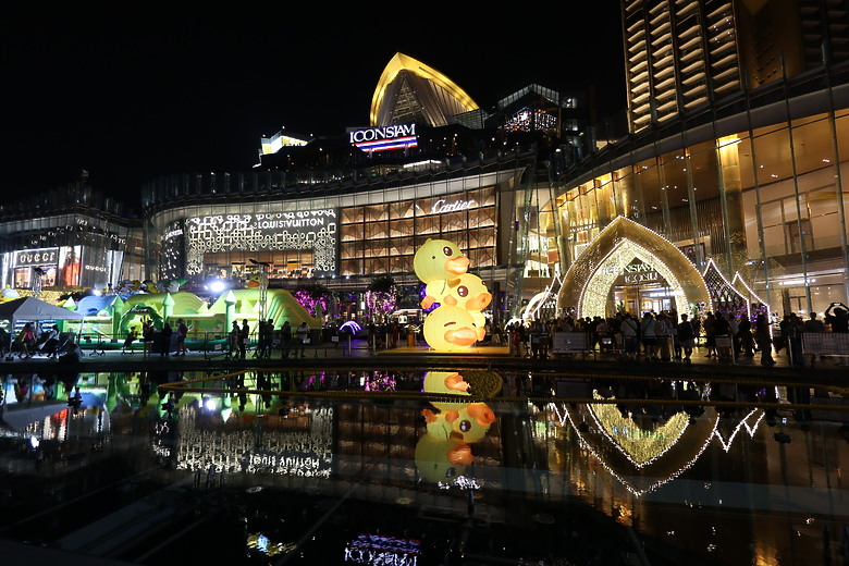 點我看大圖 泰國曼谷--Dusit Central Park百貨/唐人街夜市/ICONSIAM購物中心/美食觀光巴士/BIG C伴手禮天堂/朱拉隆功夜市